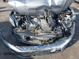 2016 Volkswagen Passat SE z VIN 1VWBT7A32GC016577, wystawiony jako IAAI lot #42334269 z przebiegiem 128 006 mil mil oraz . Historia ofert i sprzedaży dostępna na DreamBid. Obrazek 6.