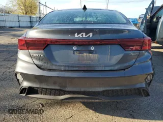 2022 Kia Forte LXS with VIN 3KPF24AD9NE462178, listed as a Copart auction lot 52307785 with 86,605 mi miles and Salvage Title. Bid and sale history available at carsss.com. Image 6.