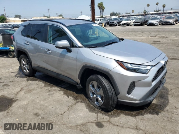 2022 Toyota RAV4 Hybrid XLE z VIN 4T3RWRFV1NU071840, wystawiony jako Copart lot #64656285 z przebiegiem 39 521 mil mil oraz Szkoda całkowita • Salvage title. Historia ofert i sprzedaży dostępna na DreamBid. Obrazek 4.
