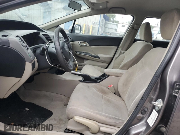 2012 Honda Civic LX с VIN 19XFB2F51CE094632, выставлен на аукционе Copart как лот 45150315 с пробегом 87 750 миль миль и Списание • Salvage title. История ставок и продаж доступна на DreamBid. Изображение 7.