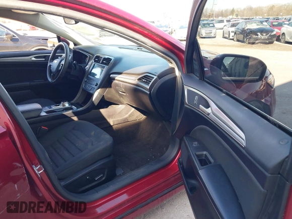 2019 Ford Fusion SE with VIN 3FA6P0HD4KR132068, listed as a IAAI auction lot 41869570 with 86,660 mi miles and . Bid and sale history available at DreamBid. Image 5.