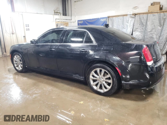 2015 Chrysler 300 Limited with VIN 2C3CCARG9FH810889, listed as a Copart auction lot 44935415 with 163,581 mi miles and Salvage Title. Bid and sale history available at carsss.com. Image 2.