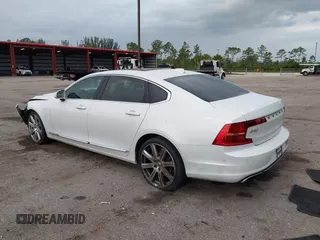 2018 Volvo S90 Inscription with VIN LVY992ML3JP005482, listed as a IAAI auction lot 41966556 with 136,908 mi miles. Bid and sale history available at carsss.com. Image 3.