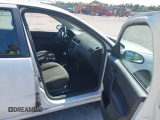 2005 Ford Focus S with VIN 3FAFP37N55R142740, listed as a IAAI auction lot 42052407 with 194,660 mi miles and . Bid and sale history available at carsss.com. Image 5.