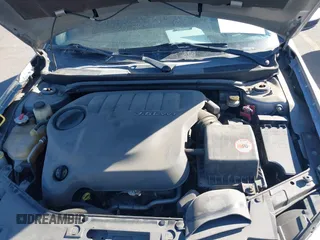 2013 Chrysler 200 Touring with VIN 1C3CCBBG2DN527898, listed as a IAAI auction lot 41850215 with 119,137 mi miles. Bid and sale history available at carsss.com. Image 10.