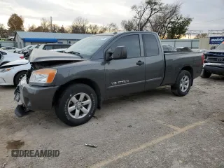 2011 Nissan Titan SV z VIN 1N6BA0CA0BN315216, wystawiony jako Copart lot #82662754 z przebiegiem 102 801 mil mil oraz Szkoda całkowita • Salvage title. Historia ofert i sprzedaży dostępna na DreamBid. Obrazek 1.