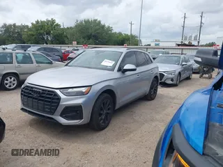 2021 Audi Q5 Premium Plus with VIN WA1BAAFY4M2065706, listed as a IAAI auction lot 42139445 with 39,646 mi miles and . Bid and sale history available at DreamBid. Image 17.