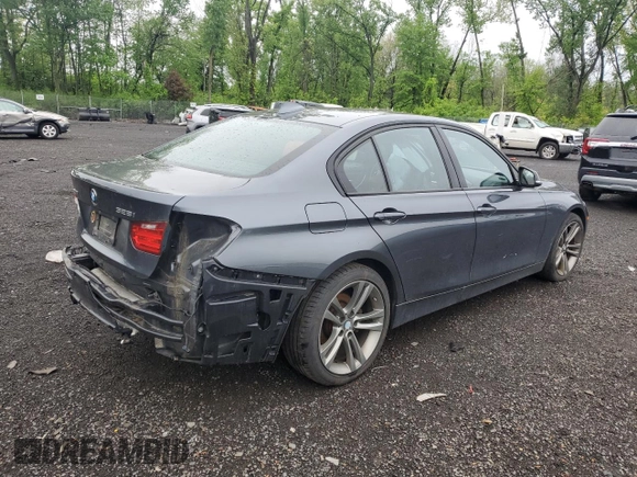 2015 BMW 3 Series 328i xDrive с VIN WBA3B5C50FP654117, выставлен на аукционе Copart как лот 56635355 с пробегом 91 669 миль миль и Списание • Salvage title. История ставок и продаж доступна на DreamBid. Изображение 3.