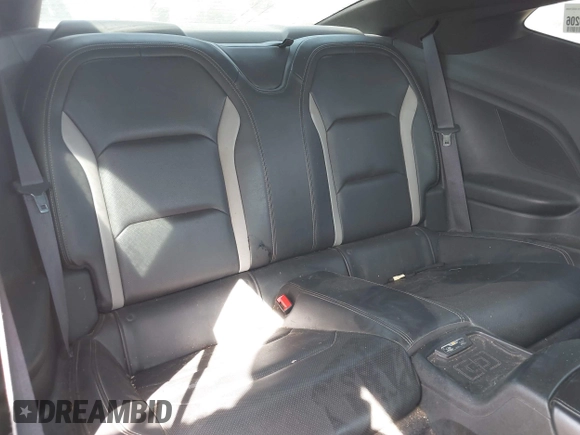 2017 Chevrolet Camaro 2LT z VIN 1G1FD1RSXH0168452, wystawiony jako IAAI lot #41878815 z przebiegiem 164 149 mil mil oraz . Historia ofert i sprzedaży dostępna na DreamBid. Obrazek 8.