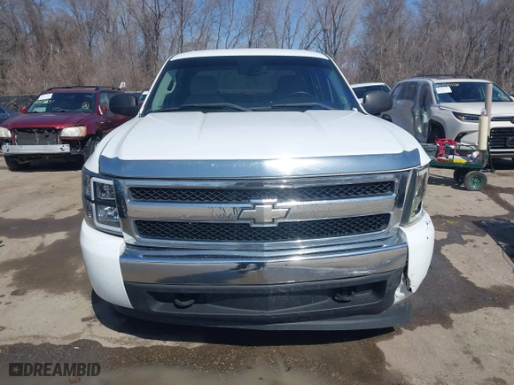 2008 Chevrolet Silverado 1500 LTZ with VIN 3GCEK13358G140922, listed as a IAAI auction lot 41707827 with 250,019 mi miles. Bid and sale history available at carsss.com. Image 13.