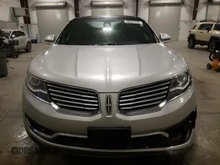 2017 Lincoln MKX Select with VIN 2LMPJ8KR3HBL11048, listed as a Copart auction lot 88952455 with 116,041 mi miles and Salvage Title. Bid and sale history available at carsss.com. Image 5.