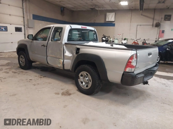 2013 Toyota Tacoma with VIN 5TFUU4EN0DX071116, listed as a IAAI auction lot 41647546 with 243,898 mi miles and . Bid and sale history available at DreamBid. Image 3.
