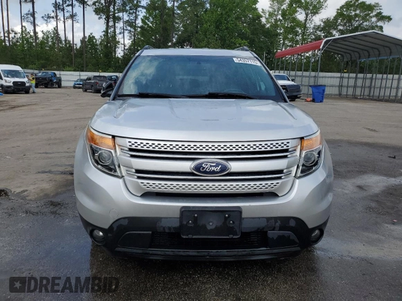 2013 Ford Explorer XLT z VIN 1FM5K7D80DGA40807, wystawiony jako Copart lot #54357115 z przebiegiem 123 444 mil mil oraz Szkoda całkowita • Salvage title. Historia ofert i sprzedaży dostępna na DreamBid. Obrazek 5.