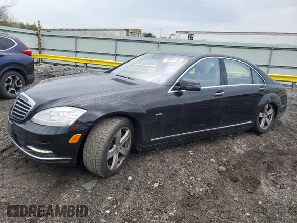 2012 Mercedes-Benz S 550 z VIN WDDNG9EB9CA450556, wystawiony jako Copart lot #53244175 z przebiegiem 120 283 mil mil oraz Szkoda całkowita • Salvage title. Historia ofert i sprzedaży dostępna na DreamBid. Obrazek 1.