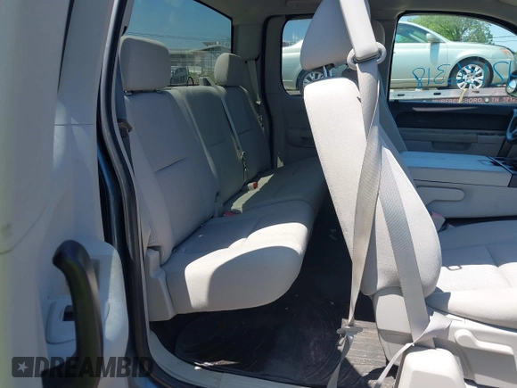 2011 Chevrolet Silverado 1500 LT with VIN 1GCRCSE05BZ202981, listed as a IAAI auction lot 42136318 with 106,277 mi miles and . Bid and sale history available at DreamBid. Image 8.