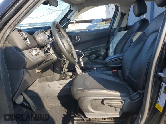 2019 MINI Countryman Cooper with VIN WMZYS7C58K3F45493, listed as a Copart auction lot 72711804 with 61,900 mi miles and Salvage Title. Bid and sale history available at carsss.com. Image 7.