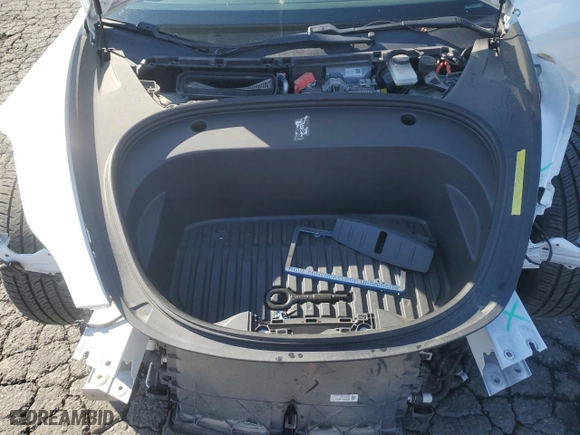 2019 Tesla Model 3 Mid Range with VIN 5YJ3E1EA5KF485617, listed as a Copart auction lot 42179575 with 101,257 mi miles and Salvage Title. Bid and sale history available at carsss.com. Image 11.