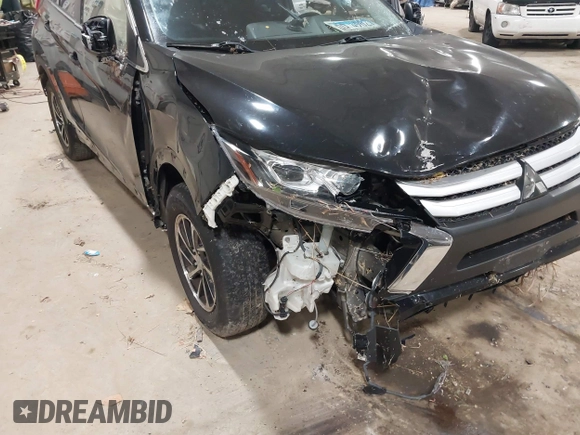 2020 Mitsubishi Eclipse Cross ES z VIN JA4AS3AA0LZ006141, wystawiony jako IAAI lot #40859492 z przebiegiem 92 516 mil mil oraz . Historia ofert i sprzedaży dostępna na DreamBid. Obrazek 6.