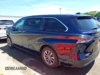 2023 Toyota Sienna XLE z VIN 5TDYSKFC6PS081443, wystawiony jako IAAI lot #42108664 z przebiegiem 30 833 mil mil oraz . Historia ofert i sprzedaży dostępna na DreamBid. Obrazek 15.