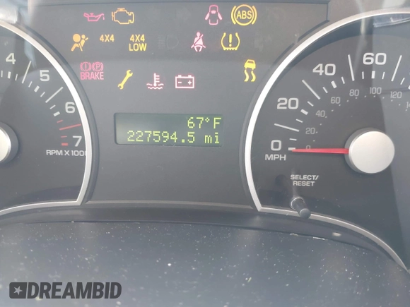2010 Ford Explorer XLT with VIN 1FMEU7DE8AUA78668, listed as a IAAI auction lot 42035360 with 227,594 mi miles and . Bid and sale history available at DreamBid. Image 7.