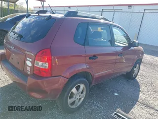 2008 Hyundai Tucson GLS with VIN KM8JM12B88U710566, listed as a IAAI auction lot 42132033 with 215,442 mi miles. Bid and sale history available at carsss.com. Image 4.