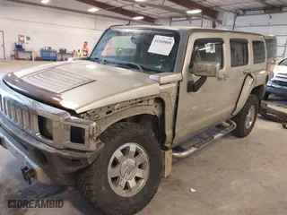 2008 Hummer H3 SUV with VIN 5GTEN13E388134981, listed as a IAAI auction lot 41549808 with 144,369 mi miles. Bid and sale history available at carsss.com. Image 17.