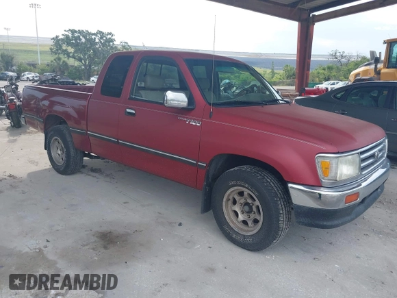 1997 Toyota T100 DX z VIN JT4TN12D4V0029402, wystawiony jako IAAI lot #42397862 z przebiegiem 279 151 mil mil oraz . Historia ofert i sprzedaży dostępna na DreamBid. Obrazek 1.