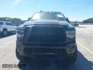 2019 Ram 2500 Laramie with VIN 3C6UR5FLXKG710325, listed as a IAAI auction lot 41853777 with 104,286 mi miles. Bid and sale history available at carsss.com. Image 6.