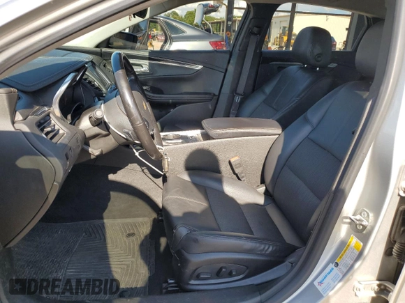 2018 Chevrolet Impala LT z VIN 2G1105S31J9152555, wystawiony jako Copart lot #58318585 z przebiegiem 117 375 mil mil oraz Szkoda całkowita • Salvage title. Historia ofert i sprzedaży dostępna na DreamBid. Obrazek 7.