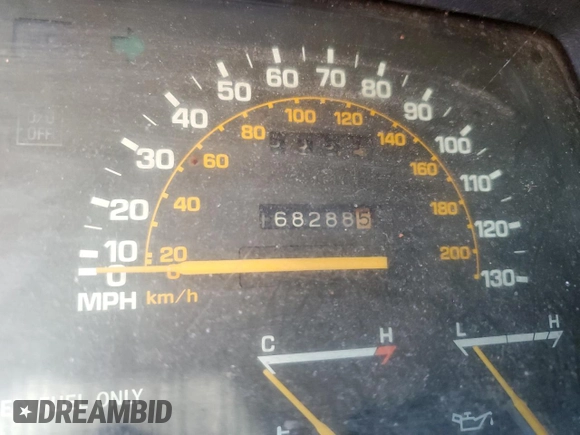 1984 Toyota Celica z VIN JT2RA64C7E6218560, wystawiony jako Copart lot #63087872 z przebiegiem 168 288 mil mil oraz Czysty tytuł • Clean title. Historia ofert i sprzedaży dostępna na DreamBid. Obrazek 8.