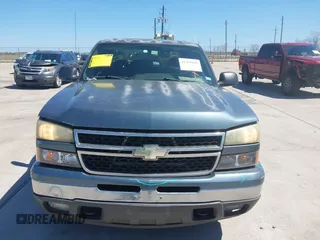 2006 Chevrolet Silverado 1500 LT1 with VIN 2GCEC13T361159942, listed as a IAAI auction lot 41765495 with 309,039 mi miles and . Bid and sale history available at DreamBid. Image 6.