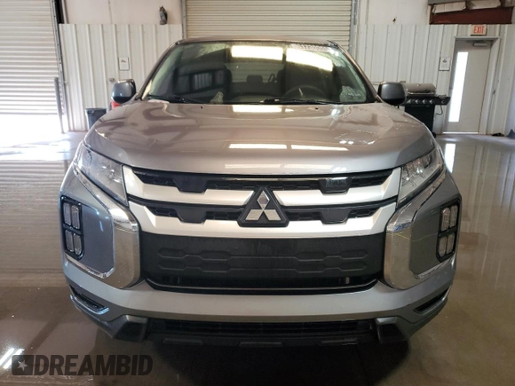 2020 Mitsubishi Outlander ES with VIN JA4AP3AU6LU012339, listed as a Copart auction lot 61730055 with 132,917 mi miles and Clean title. Bid and sale history available at DreamBid. Image 5.