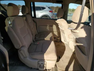 2005 Honda Odyssey EX z VIN 5FNRL384X5B420963, wystawiony jako Copart lot #50137915 z przebiegiem Nie podano mil oraz Nie do naprawy • Non repairable. Historia ofert i sprzedaży dostępna na DreamBid. Obrazek 22.