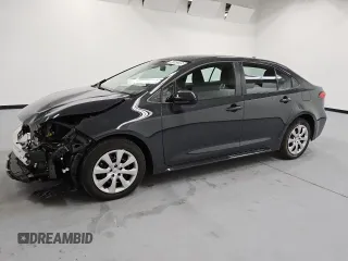2025 Toyota Corolla LE z VIN 5YFB4MDE6SP268389, wystawiony jako Copart lot #55503285 z przebiegiem 1638 mil mil oraz Szkody całkowita. Historia ofert i sprzedaży dostępna na DreamBid. Obrazek 1.
