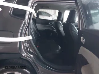 2022 Jeep Compass Latitude with VIN 3C4NJDBB1NT223599, listed as a IAAI auction lot 42181714 with 52,071 mi miles and . Bid and sale history available at DreamBid. Image 8.