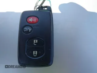 2014 Toyota Prius z VIN JTDKN3DP1E3052679, wystawiony jako IAAI lot #42506746 z przebiegiem 352 074 mil mil oraz . Historia ofert i sprzedaży dostępna na DreamBid. Obrazek 11.