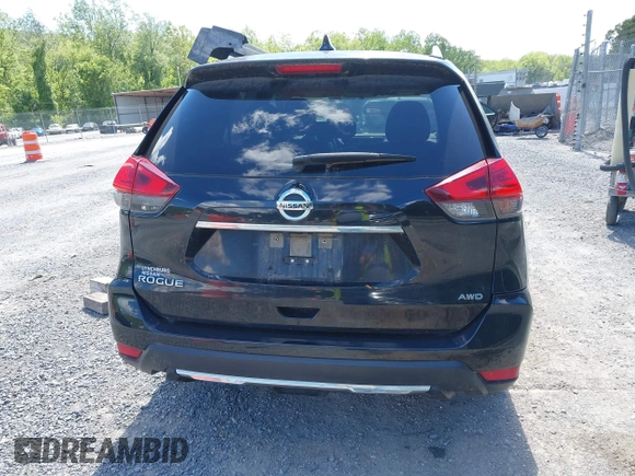 2017 Nissan Rogue SL z VIN JN8AT2MV5HW276734, wystawiony jako IAAI lot #42312469 z przebiegiem 110 635 mil mil oraz . Historia ofert i sprzedaży dostępna na DreamBid. Obrazek 17.