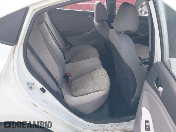 2016 Hyundai Accent SE z VIN KMHCT4AE7GU076917, wystawiony jako IAAI lot #42425890 z przebiegiem 136 031 mil mil oraz . Historia ofert i sprzedaży dostępna na DreamBid. Obrazek 8.