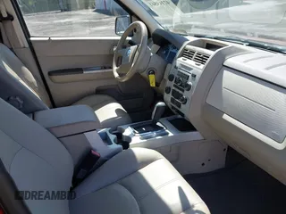 2008 Mercury Mariner with VIN 4M2CU91138KJ47288, listed as a IAAI auction lot 42149561 with 158,460 mi miles and . Bid and sale history available at DreamBid. Image 5.