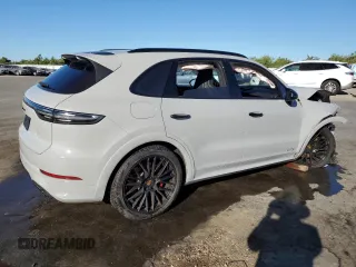 2021 Porsche Cayenne GTS with VIN WP1AG2AY3MDA34642, listed as a Copart auction lot 67523994 with 23,348 mi miles and Salvage title. Bid and sale history available at DreamBid. Image 3.