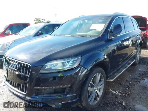 2013 Audi Q7 3.0T Premium Plus with VIN WA1LGAFE7DD002922, listed as a IAAI auction lot 41420595 with 160,751 mi miles. Bid and sale history available at carsss.com. Image 6.