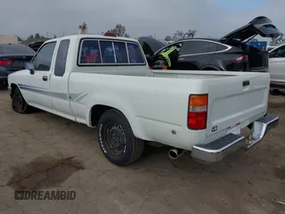1994 Toyota Pickup with VIN JT4VN93D8R5040210, listed as a IAAI auction lot 42074313 with 175,515 mi miles and . Bid and sale history available at DreamBid. Image 3.
