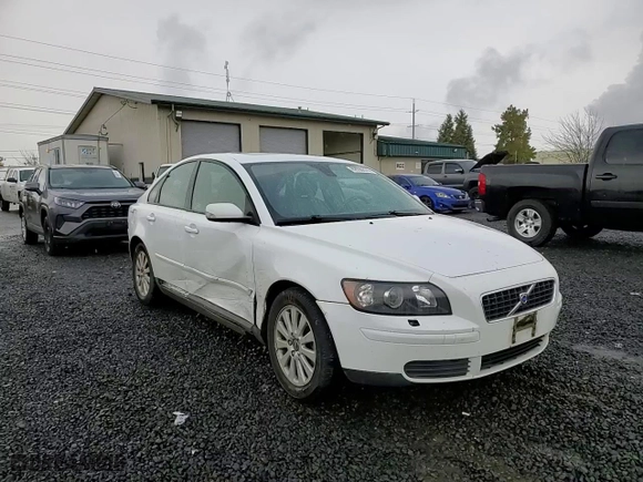 2004 Volvo S40 with VIN YV1MS382542015780, listed as a Copart auction lot 82036574 with 175,195 mi miles and Salvage Title. Bid and sale history available at carsss.com. Image 11.