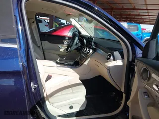 2019 Mercedes-Benz GLC with VIN WDC0G4KB8KV124731, listed as a IAAI auction lot 41651587 with 44,068 mi miles. Bid and sale history available at carsss.com. Image 5.