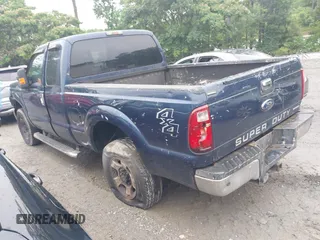 2013 Ford F-250 XL with VIN 1FT7X2B61DEB69122, listed as a IAAI auction lot 42361265 with 499,007 mi miles and . Bid and sale history available at DreamBid. Image 3.