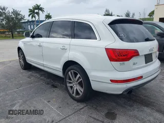 2014 Audi Q7 Premium Plus with VIN WA1LGAFE2ED018513, listed as a IAAI auction lot 42815204 with 121,094 mi miles and . Bid and sale history available at DreamBid. Image 3.