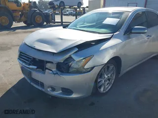 2011 Nissan Maxima 3.5 SV with VIN 1N4AA5AP6BC828992, listed as a IAAI auction lot 41681824 with 164,162 mi miles. Bid and sale history available at carsss.com. Image 6.