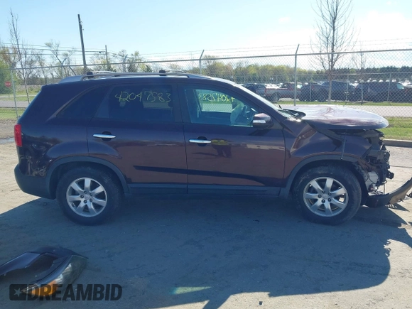 2012 Kia Sorento LX with VIN 5XYKT4A67CG191666, listed as a IAAI auction lot 42047583 with 175,404 mi miles. Bid and sale history available at carsss.com. Image 14.