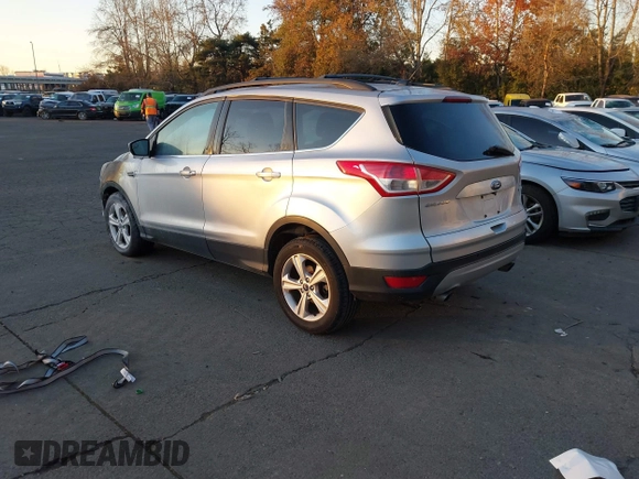 2014 Ford Escape SE с VIN 1FMCU0GX4EUA64221, выставлен на аукционе IAAI как лот 41425001 с пробегом Не указан миль и . История ставок и продаж доступна на DreamBid. Изображение 3.