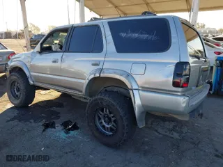 2000 Toyota 4Runner SR5 with VIN JT3GN86R0Y0139453, listed as a IAAI auction lot 41219926 with 247,413 mi miles. Bid and sale history available at carsss.com. Image 3.